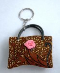 Souvenir Gantungan Kunci Tas Batik (GK27)