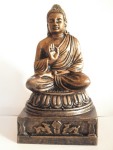 Fiber patung Budha